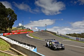 #911	EBM	Porsche 911 GT3-R	Romain Dumas	Sven Muller	Mathieu Jaminet	Porsche 911 GT3-R	Bathurst 12 Hour 2019 | Porsche Motorsport