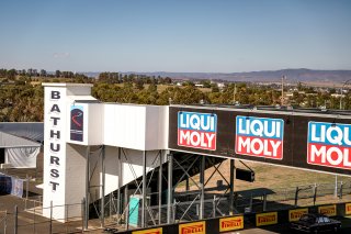 Bathurst 12 Hour 2020 | Kevin Pecks, Vier Communication