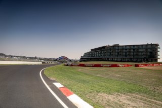 Bathurst 12 Hour 2020 | Kevin Pecks, Vier Communication