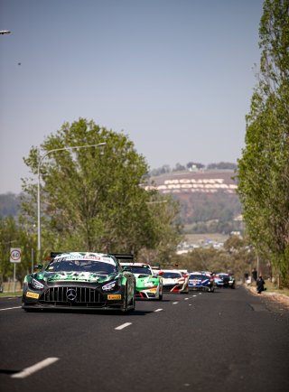 #999	Mercedes-AMG GT3	Mercedes-AMG Team GruppeM Racing	Maximilian Buhk / Rafaelle Marciello / Felipe Fraga Bathurst 12 Hour 2020 Parade | Kevin Pecks, Vier Communication