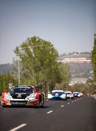 #9	Audi R8 LMS GT3	Hallmarc	Marc Cini / Lee Holdsworth / Dean Fiore Bathurst 12 Hour 2020 Parade | Kevin Pecks, Vier Communication
