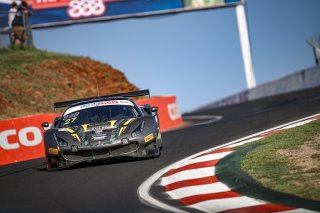 #27	HubAuto Corsa/ Racing	Ferrari 488 GT3	Marcos Gomes	Tim Slade	Daniel Serra	Bathurst 12 Hour 2020 | Kevin Pecks, Vier Communication