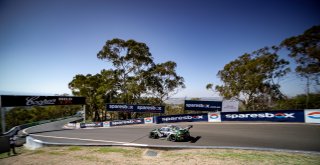 #912	Absolute Racing	Porsche 911 GT3 R	Dirk Werner	Matteo Cairoli	Thomas Preining	Bathurst 12 Hour 2020 | Kevin Pecks, Vier Communication