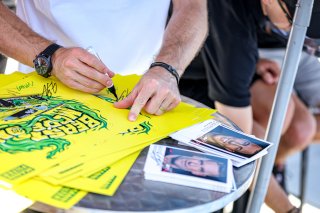 Bathurst Town to Track Parade | Kevin Pecks / SRO Motorsports Group