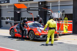 4	Grove Racing		Porsche 911 GT3-R (991.II)	Brenton Grove		Stephen Grove		Earl Bamber				 | Jeff Latham / Kyalami 9 Hour