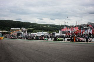 CARS ON STARTING GRID | VISION SPORT AGENCY