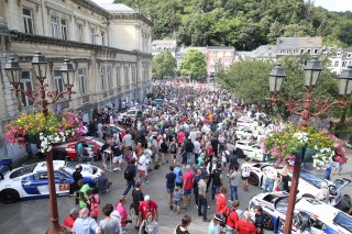 CROWD DURING PARADE | OLIVIER BEROUD / VISION SPORT AGENCY