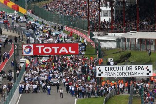 GRID WALK AMBIANCE | OLIVIER BEROUD / VISION SPORT AGENCY