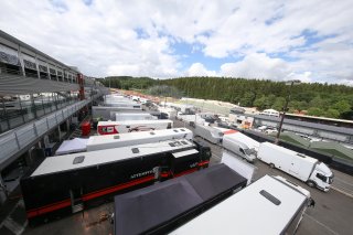 TRUCKS IN THE PADDOCK | OLIVIER BEROUD / VISION SPORT AGENCY