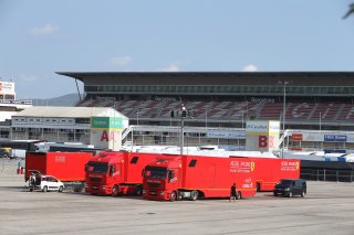 TRUCKS IN THE PADDOCK | OLIVIER BEROUD / VISION SPORT AGENCY