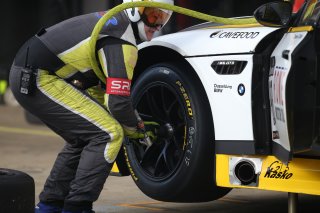#98 ROWE RACING (DEU) BMW M6 GT3 CREW MEMBER | OLIVIER BEROUD / VISION SPORT AGENCY