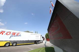 TRUCKS ENTER THE PADDOCK | OLIVIER BEROUD / VISION SPORT AGENCY