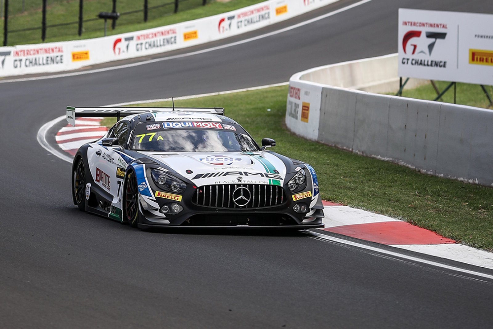 Just 0.4s separates top-10 in red hot qualifying session at Bathurst