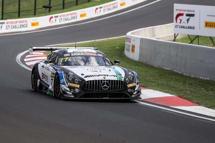 Just 0.4s separates top-10 in red hot qualifying session at Bathurst