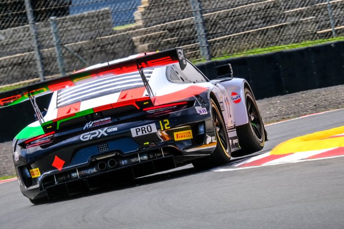 Campbell sets record pace in second Kyalami test