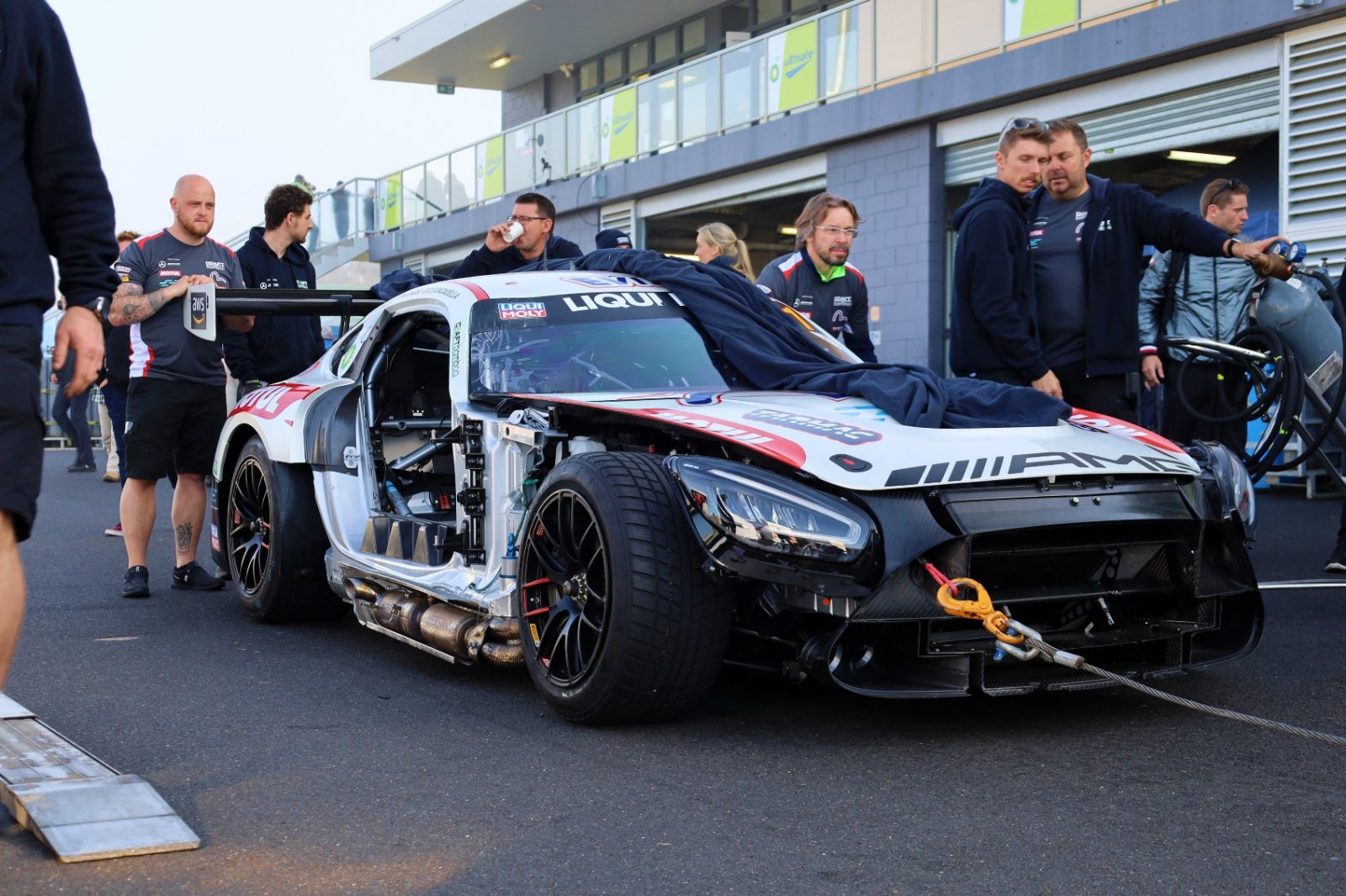Craft-Bamboo in race against time to change engine before qualifying