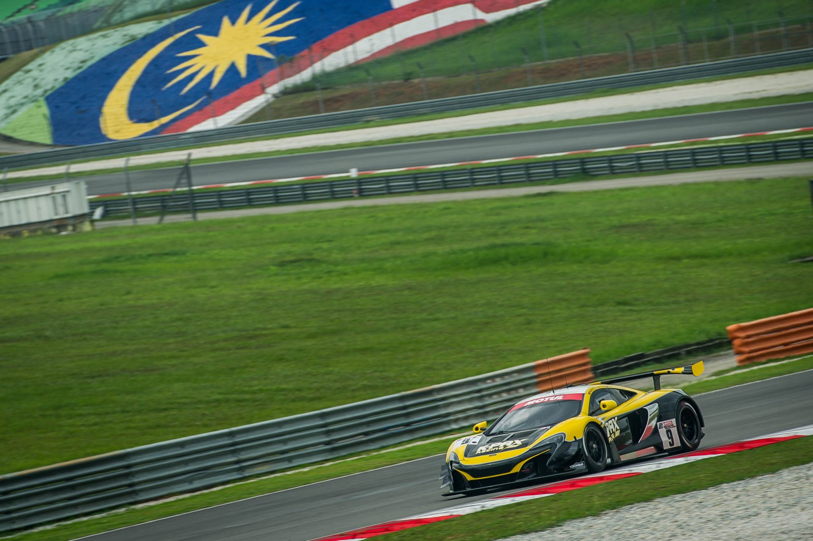 FP3: Top-5 separated by only two tenths