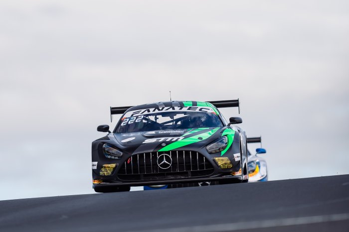 Bathurst: 0.025s separates Supercars rivals Waters and Feeney in final practice