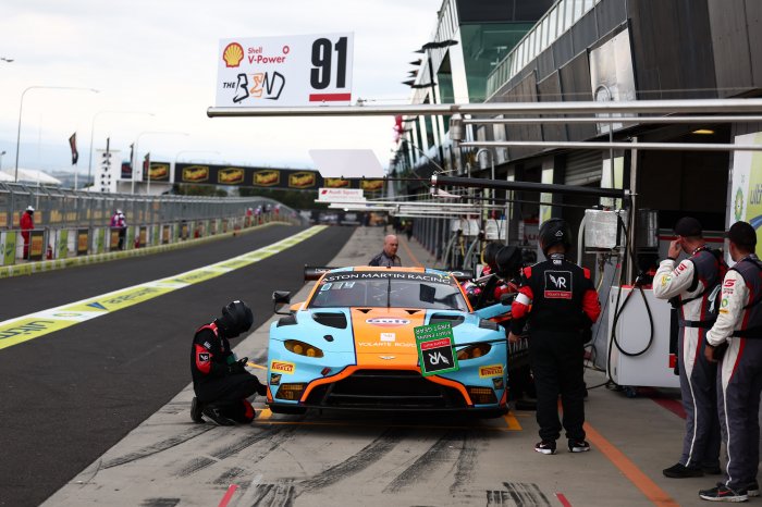 Bathurst: Aston on top in second practice