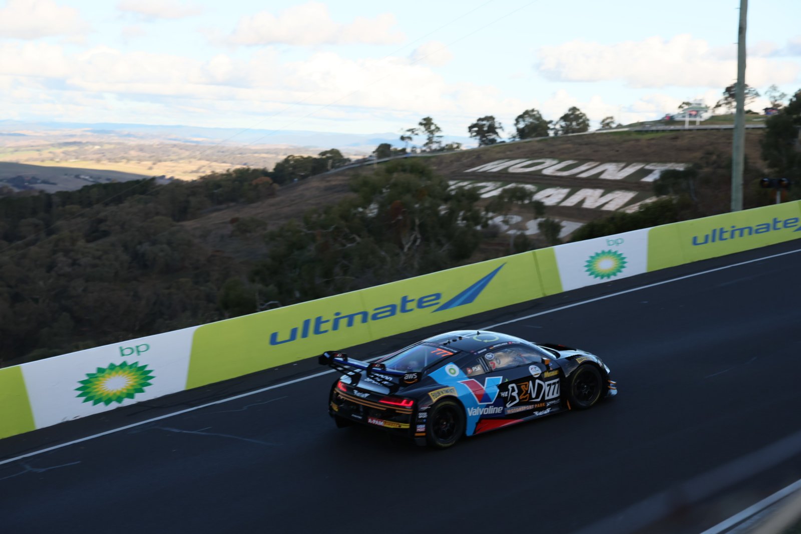 Bathurst reveals star-studded 12 Hour entry list