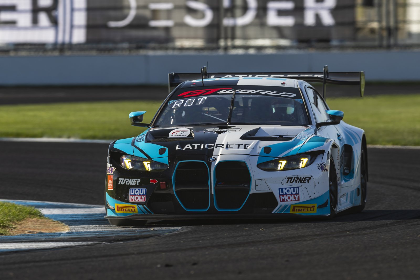 Indy 8 Hour: Turner BMW leads 10 teams into Superpole shootout