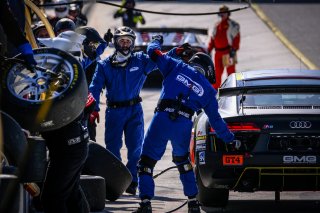 Pitlane Ambiance, Pre-Qualifying
 | SRO / Dirk Bogaerts Photography
