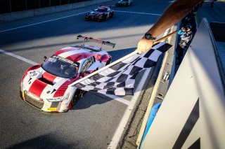 Finish, Race
 | SRO / Dirk Bogaerts Photography