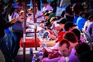 Autograph Session
 | SRO / Dirk Bogaerts Photography