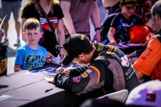 Autograph Session
 | SRO / Dirk Bogaerts Photography