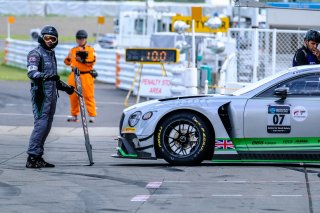 #07 Bentley Team M-Sport GBR Bentley Continental GT3 - Jordan Pepper ZAF Steven Kane GBR Jules Gounon FRA, Free Practice 1
 | SRO / Dirk Bogaerts Photography