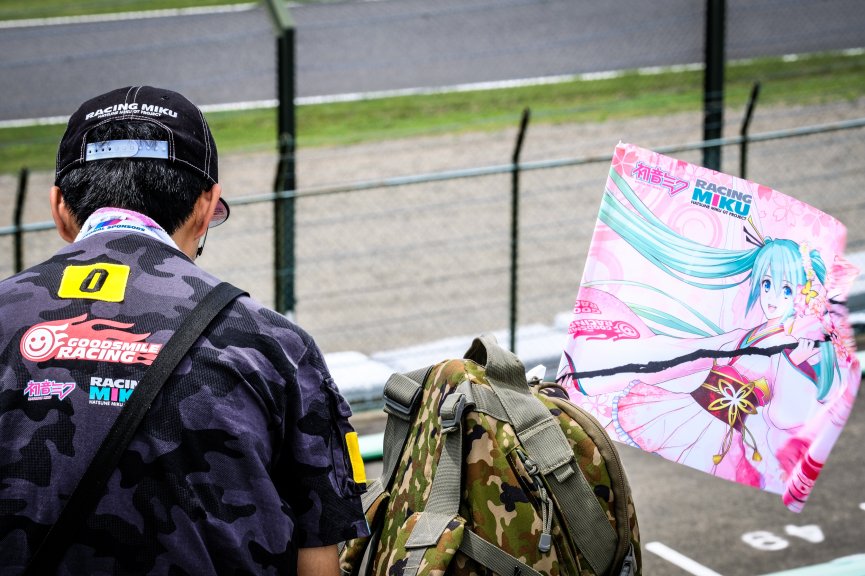 #00 Mercedes-AMG Team Good Smile  JPN Mercedes-AMG GT3 - Nobuteru Taniguchi JPN Tatsuya Kataoka JPN Kamui Kobayashi JPN, Paid Practice 2
