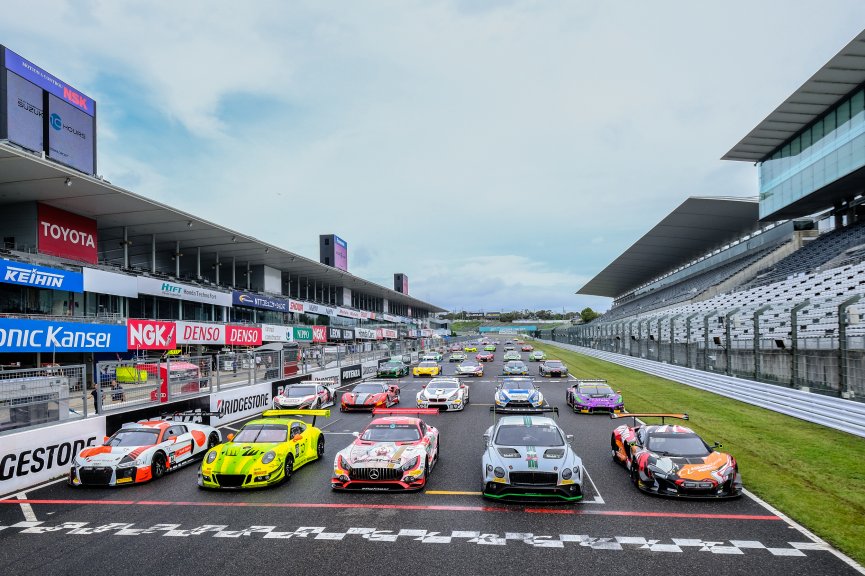 Suzuka 10 Hours Group Photo
