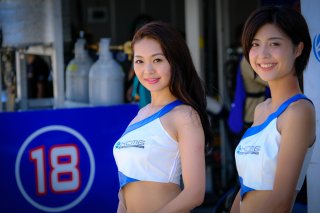 Suzuka 10 Hours Pitwalk
 | SRO / Dirk Bogaerts Photography