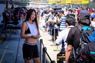 Suzuka 10 Hours Pitwalk
 | SRO / Dirk Bogaerts Photography