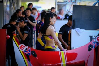 Suzuka 10 Hours Pitwalk
 | SRO / Dirk Bogaerts Photography