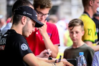 Parade
 | SRO / Dirk Bogaerts Photography
