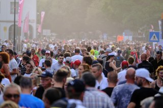 Parade
 | SRO / Dirk Bogaerts Photography