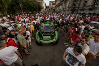 Parade
 | SRO / Kevin Pecks-1VIER