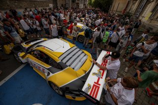 Parade
 | SRO / Kevin Pecks-1VIER