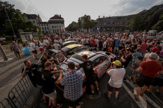 Parade
 | SRO / Kevin Pecks-1VIER