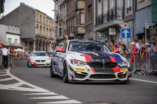 Parade
 | SRO / Kevin Pecks-1VIER