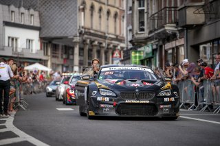 Parade
 | SRO / Kevin Pecks-1VIER