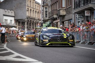 Parade
 | SRO / Kevin Pecks-1VIER