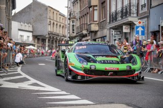 Parade
 | SRO / Kevin Pecks-1VIER