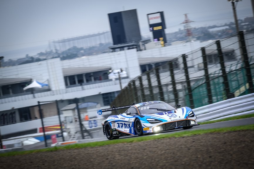 #11 PLANEX SMACAM RACING JPN McLaren 720S GT3 Mika Hakkinen FIN/Gold Katsuaki Kubota JPN/Bronze Hiroaki Ishiura JPN/Platinum Pro, Free Practice 1

