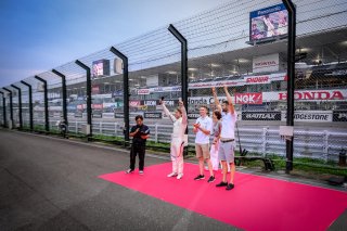 #42 BMW Team Schnitzer DEU BMW M6 GT3  Martin Tomczyk DEU/Platinum Nicolas Yelloly GBR/Gold Augusto Farfus BRA/Platinum Pro IntGTC, Pole Shootout
 | SRO / Dirk Bogaerts Photography
