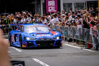 Parade
 | SRO / Dirk Bogaerts Photography