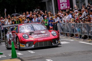 Parade
 | SRO / Dirk Bogaerts Photography