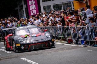 Parade
 | SRO / Dirk Bogaerts Photography