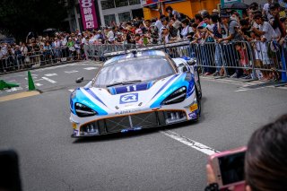 Parade
 | SRO / Dirk Bogaerts Photography